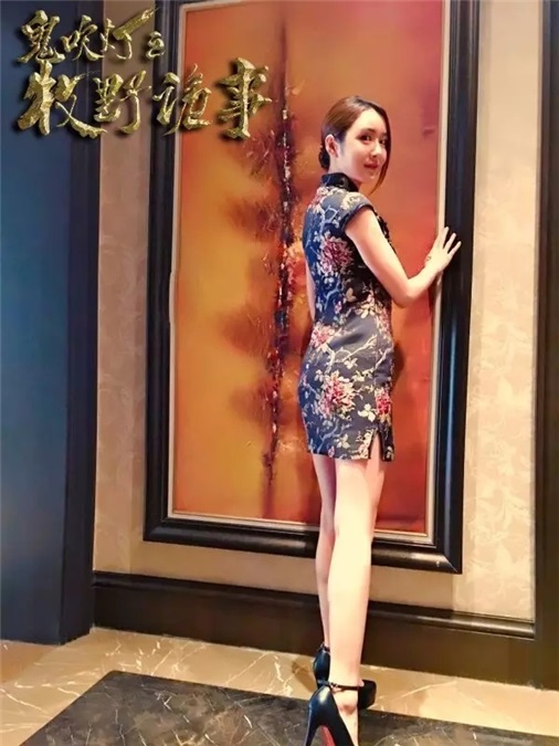 许奕《鬼吹灯》帅气甩飞刀 吊威亚拒用替身