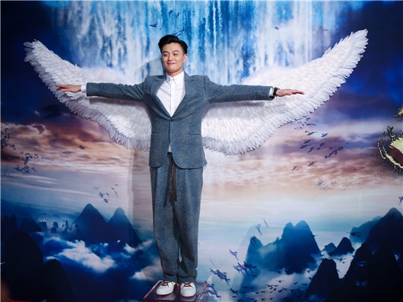 〈Yes 北京现场〉《鲛珠传》首映众星齐聚 张靓颖曝导演笑王大陆嘴大