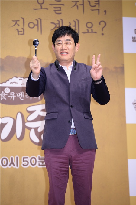 〈Yes 首尔现场〉拿着勺子做节目！23年首合作姜虎东激动举起李京奎