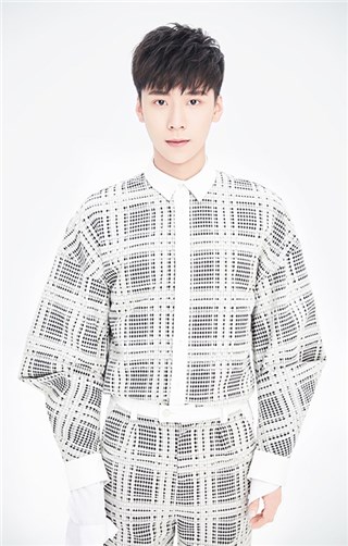 王博文专辑主打歌《飘零》首发 亲自作曲打造“王氏情歌”