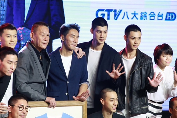 SpeXial宏正、晨翔、毛弟出席爱奇艺《HIGH5 制霸青春》首映