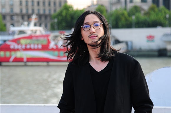葛优、闫妮《罗曼蒂克消亡史》豪华阵容 章子怡复出黑色装扮不掩腰围发福