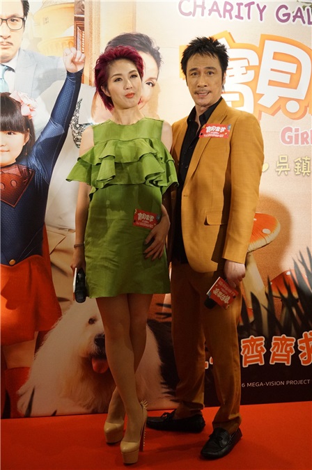 电影《宝贝当家》首映礼 杨千嬅、吴镇宇出席
