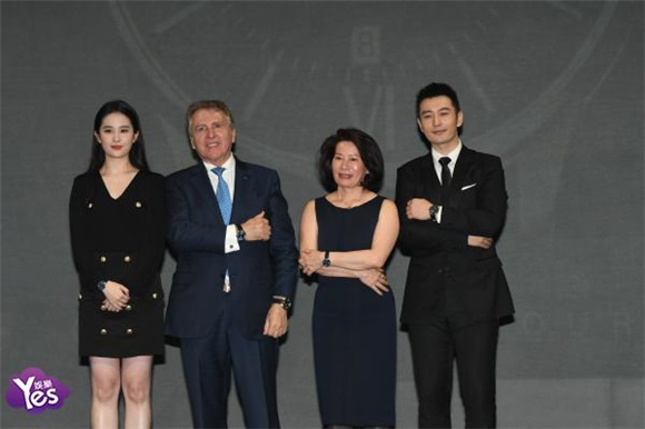〈Yes 上海现场〉黄晓明刘亦菲共同出席活动 利落黑色装扮帅气满屏