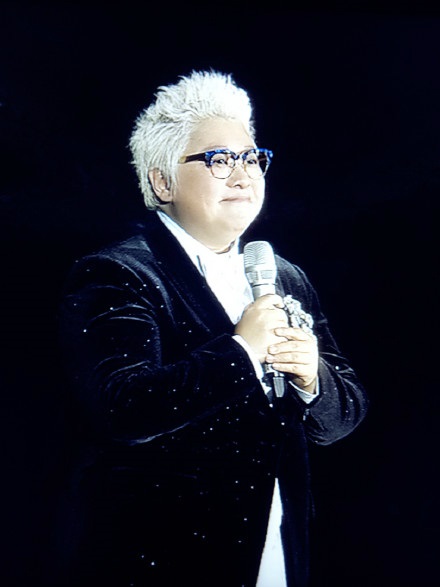 韩红公益结束开个唱 「当红不让」落地澳门