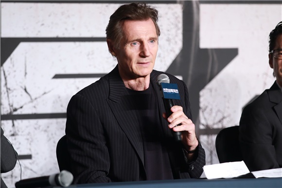 李政宰、连姆·尼森(Liam Neeson)出席电影《仁川登陆作战》访韩记者会