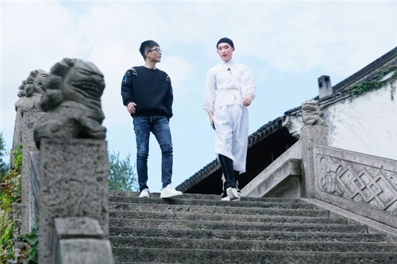 金志文《王者归来》从沙漠到水乡 深入民俗音乐随采风而变