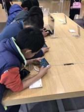 “熊孩子还有五秒钟到达现场,请做好准备”