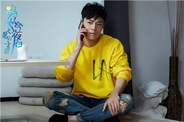 匡牧野自制表情包 每次8格 网友直说:要逼死处女座