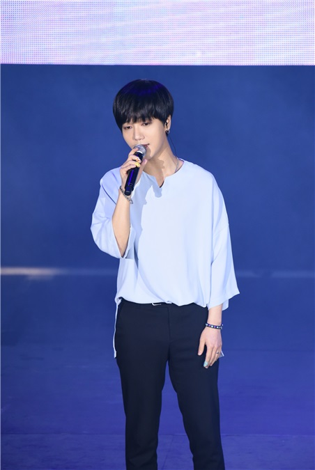 韩团SUPER JUNIOR成员艺声来台出席宣传专辑活动