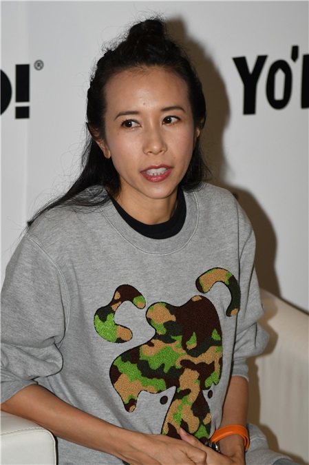 莫文蔚、黄伟文等现身「YO’HOOD全球潮流新品嘉年华」后台