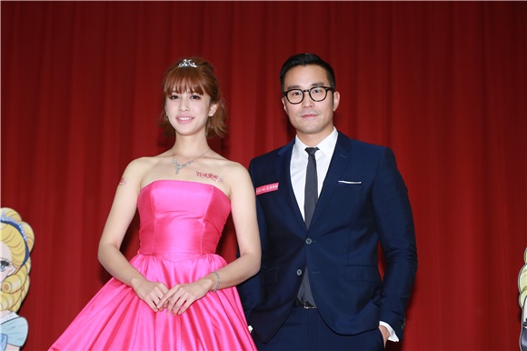 张孝全刘奕儿出席花漾美姬乐园派对