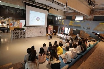 明星粉丝线下摄影讲座活动现场