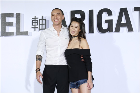 王阳明蔡诗芸夫妻出席鞋《品AXEL ARIGATO》开幕