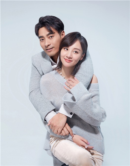 陈龙章龄之「素净爱」写真曝光 时尚小叔独宠「少女章」