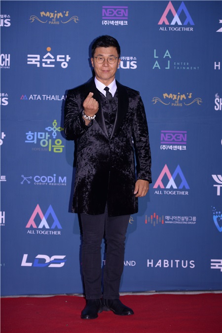 金宝城、金成洙等出席韩国All Together Asia Awards