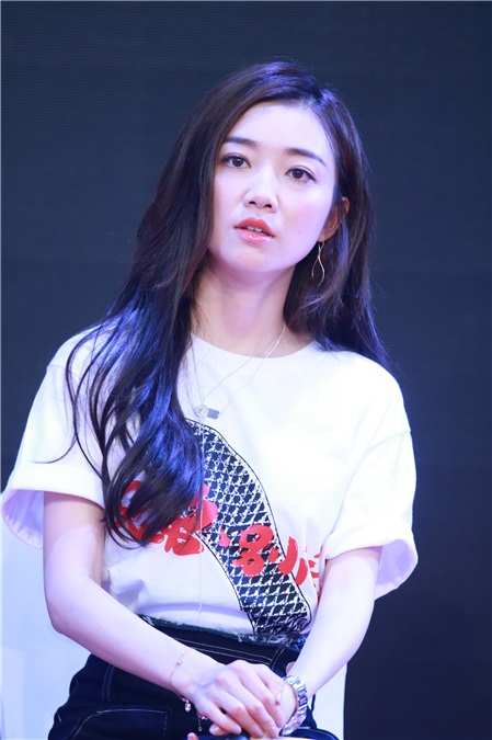高晓攀、于莎莎、李灿森、利晴天等出席电影《兄弟,别闹》开机发布会