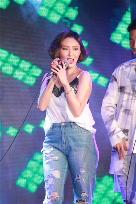 Basick新专辑Showcase 秀绚烂Rap实力
