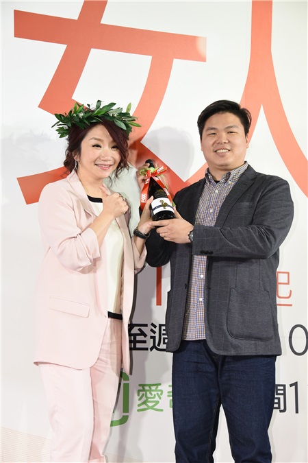 陶晶莹与阿Ken出席《女人234首播》记者会