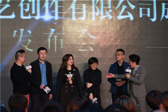 TVB台柱纷纷加盟王祖蓝新公司 李亚男打趣造人计划搁置两年