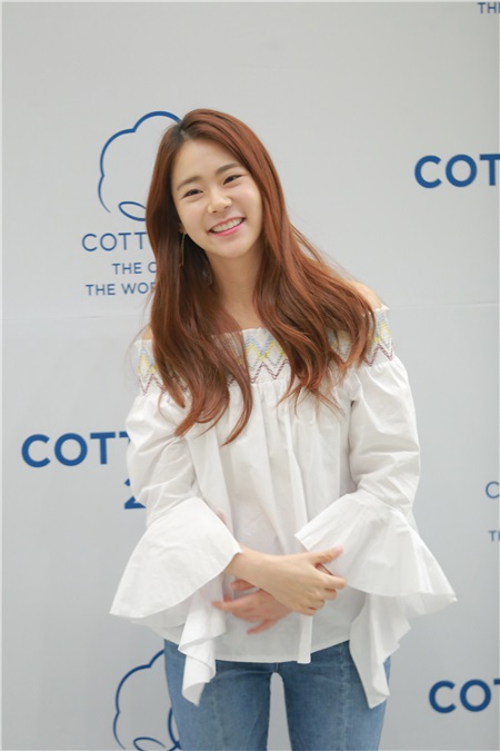韩胜妍出席「COTTON DAY 2017」宣传大使委任仪式
