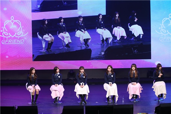 韩国女团Gfriend举办粉丝演唱会