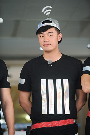 陈赫挑战体能极限 天霸组合演绎「家庭伦理剧」