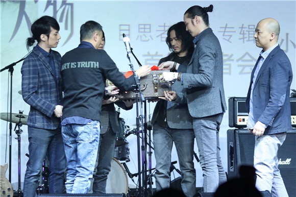 目思者乐队分享十年《小人物》心路历程 周杰伦小霞隔空力挺