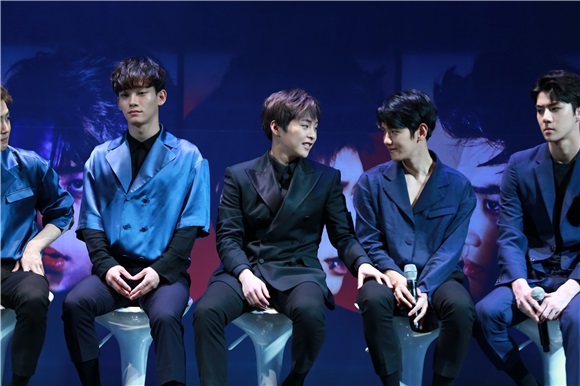EXO《EX`ACT》回归记者会