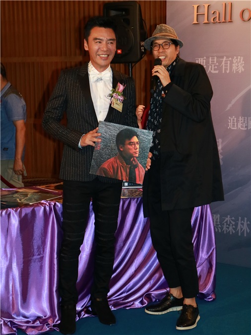 锺镇涛、关之琳等出席《2016CASH周年晚宴暨金帆音乐奖颁奖典礼》晚宴及主礼仪式