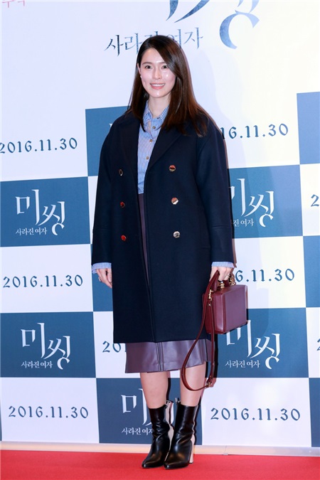 金秀贤、孙娜恩孙艺珍等亮相电影试映会