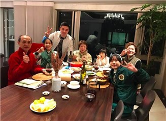许雅钧二审再判无罪 小S开心晒全家福「好幸福」