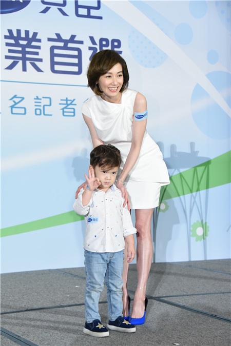 〈YES台北现场〉周幼婷当妈压力大偷哭 蓝正龙不知道