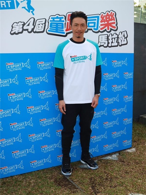 唐宁带囡囡「童」跑马拉松 张继聪曝与儿子运动式交流