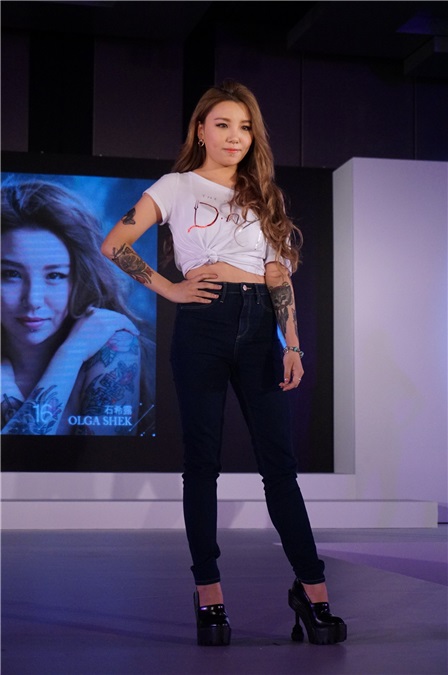 方力申与Eric Kwok为ViuTV选美节目《美选 D.n.A》担任嘉宾