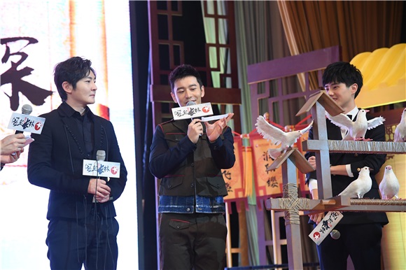 黄晓明、刘昊然、佟丽娅等出席东方卫视《琅琊榜2》发布会