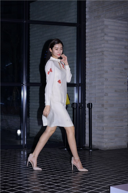 演员千玗嬉、史蒂芬妮·李、郑有真等出席品牌Signorina in Fiore 上市活动PHOTO WALL
