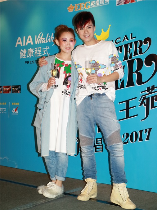〈Yes 香港现场〉张敬轩王菀之不舍演唱会结束 女神唱完就开吃