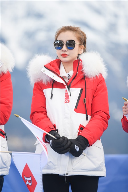 Angelababy《奔跑吧》喊话「海绵山」 接受刺骨冰水挑战