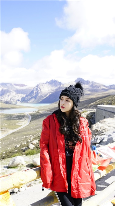 Angelababy《创业时代》戏份杀青 赴4100米高地潜心钻研