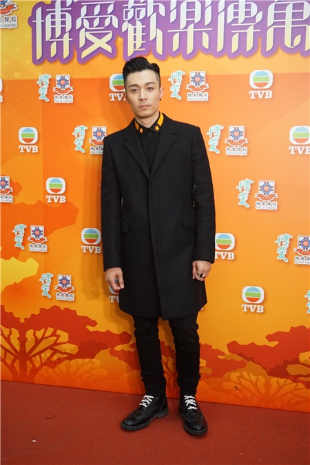 李克勤、郑嘉颖、谢天华、谭耀文、张智霖等出席慈善节目「博爱欢乐传万家」
