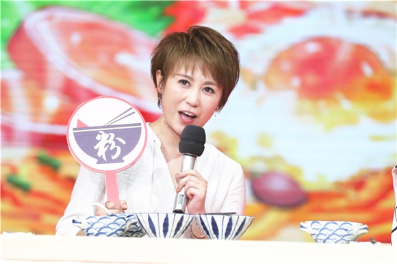 马丽变「弟控」拥抱严禹豪 明道重口自曝吃蝙蝠
