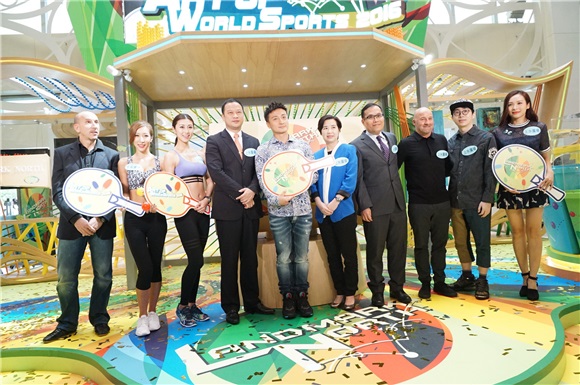 方力申、李佳芯、郭思琳等出席《2016 Art of World Sports世界体艺珍藏展》揭幕礼
