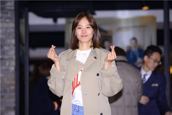李东健、赵伦熙、显佑、李世英等出席《月桂树西装店的绅士们》终放宴