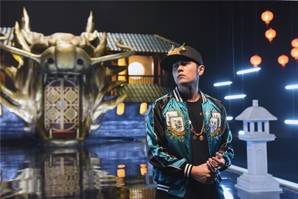周杰伦创作「出神入化」 全世界都得听他的!