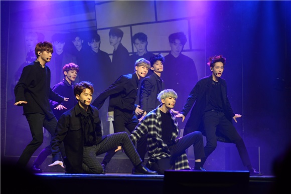 男团VICTON办新辑showcase