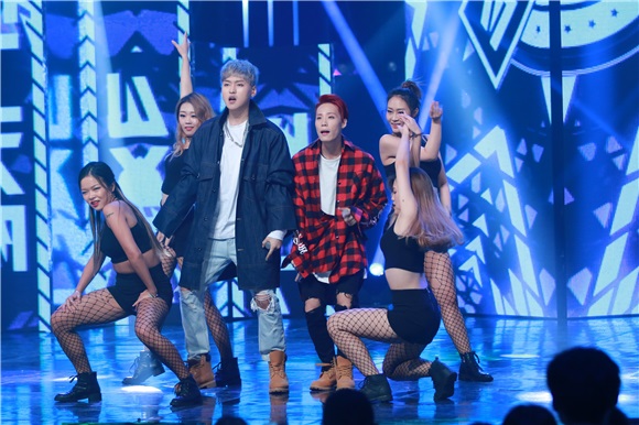 有线台MBC MUSIC《Show Champion》开唱 宋枝恩、宇宙少女等登台亮相