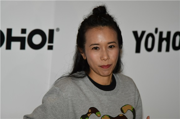 莫文蔚、黄伟文等现身「YO’HOOD全球潮流新品嘉年华」后台