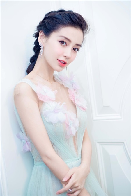 Angelababy身上最美的其实不是她的脸庞 而是...