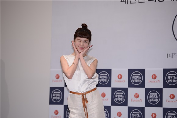 《拜托了化妆台》第二季制作发布会 Super Junior 利特、韩彩英等出席